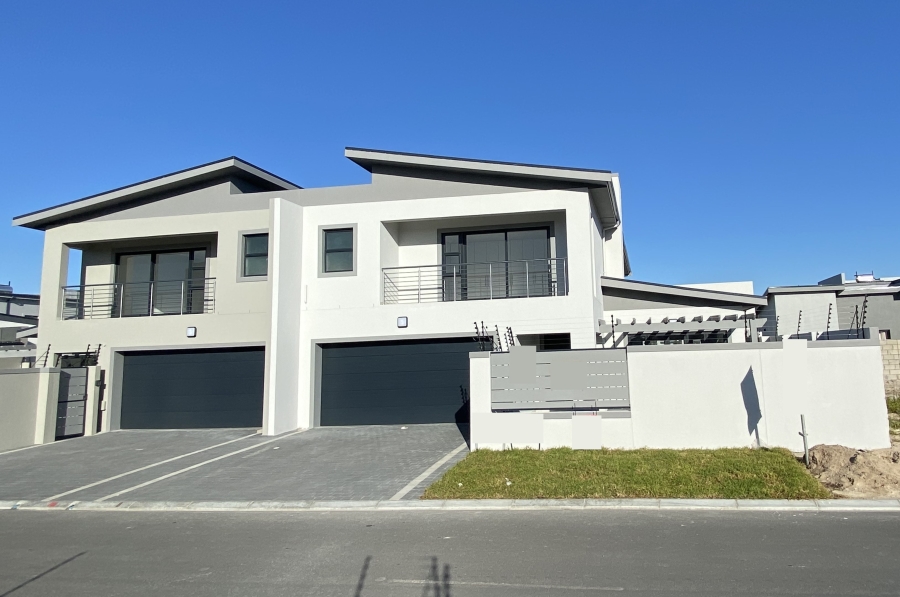 4 Bedroom Property for Sale in Sandown Western Cape